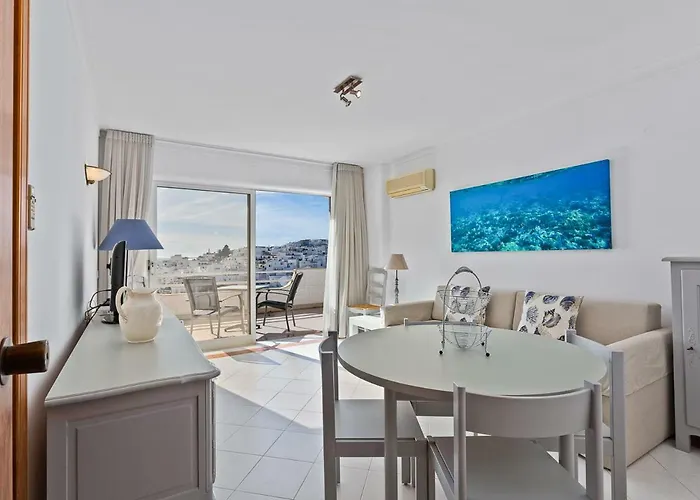 Azul/mar 602 아파트